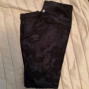 Lululemon Dark Camo Align Pant 25”